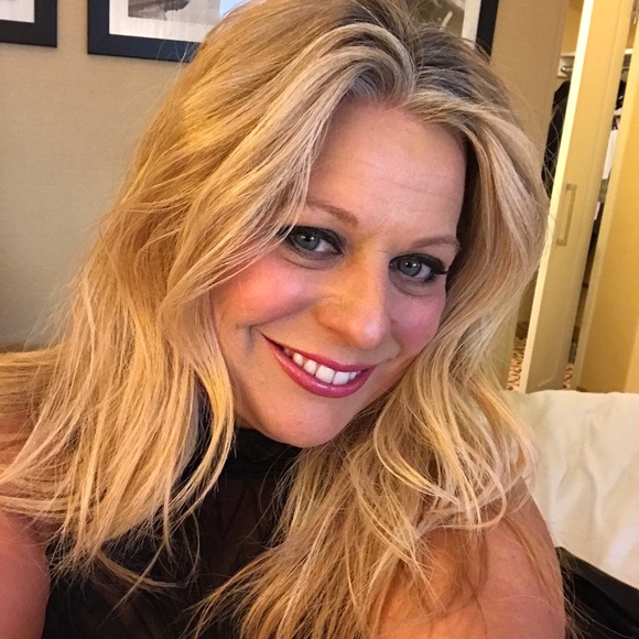 Meet your Posher, Sue - Picture 2 of 7